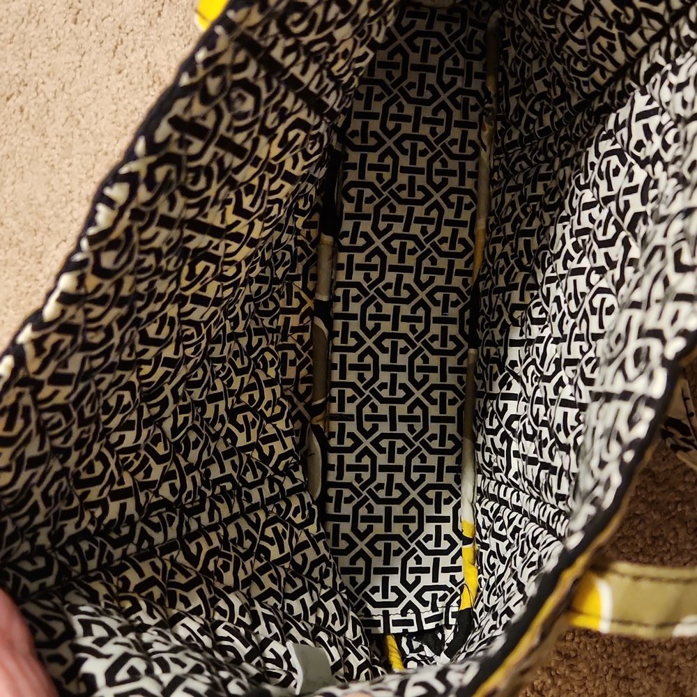 Retired Vera Bradley Dogwood Print Tote, Excellent Condition, 11x14 - Picture 4 of 13